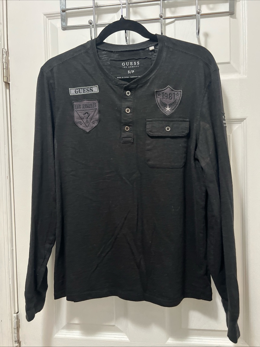 Guess Mens Black Henley Shirt Long Sleeve American Flag Military Style Size S/P